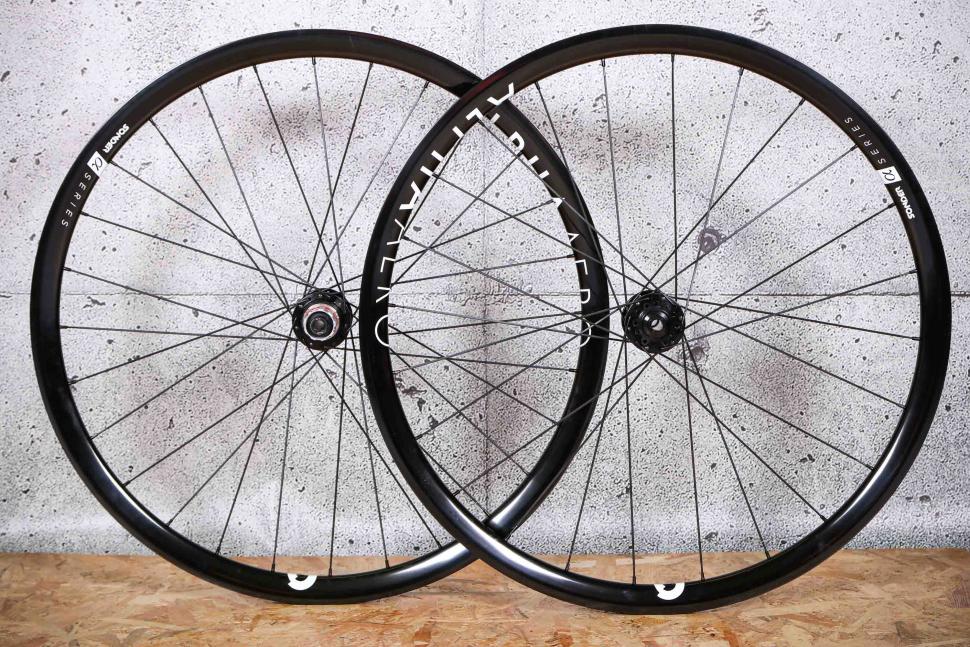 700c wheelset