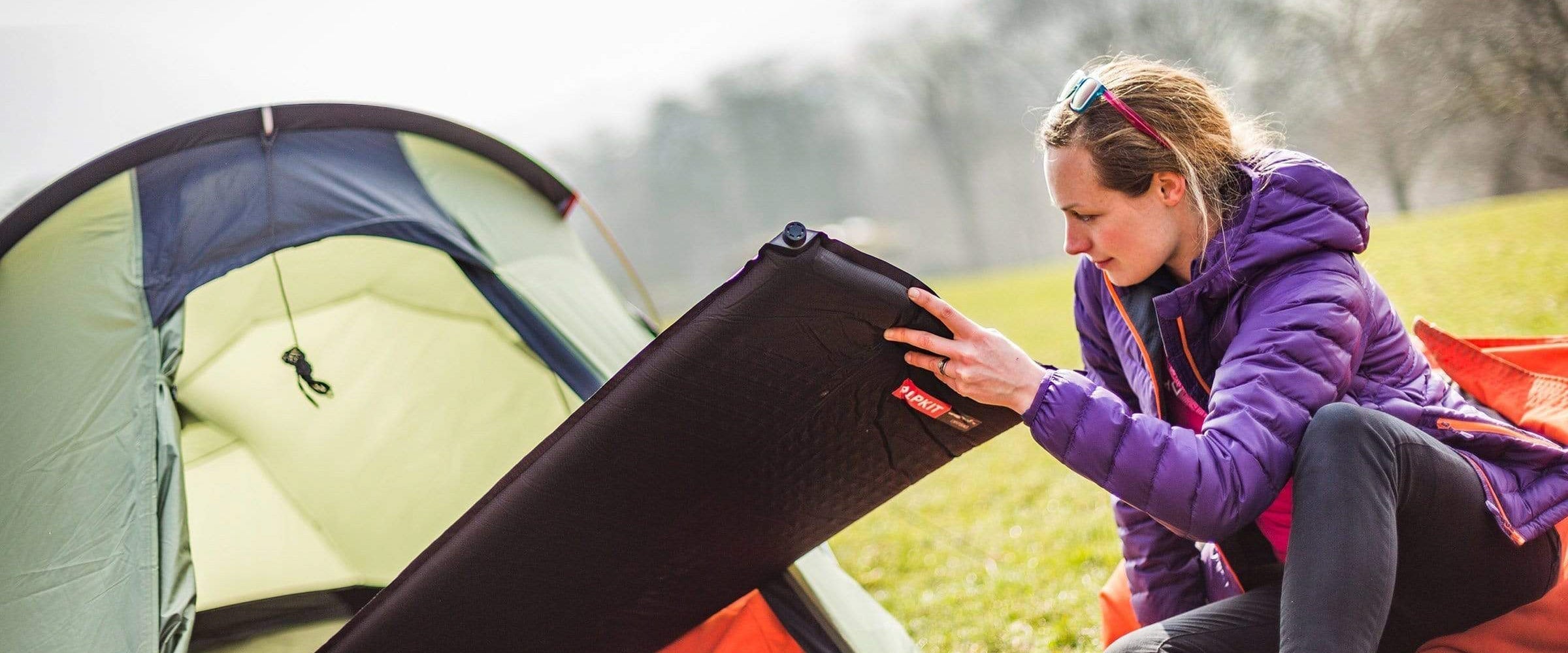 Inflating a self inflating matress