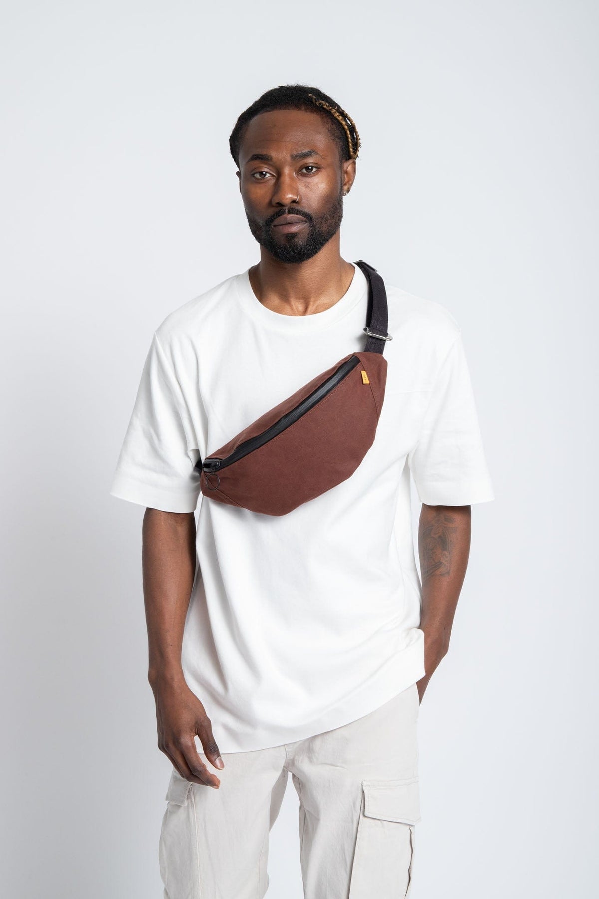 Trakke Banana Crossbody Bag