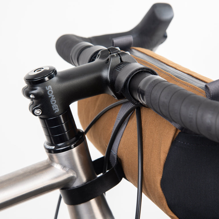alpkit toploader zipped handlebar bag in mountain brown straps