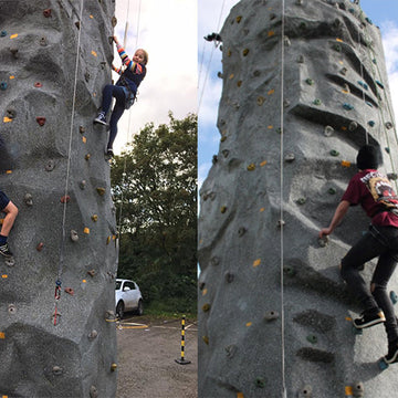 Shauna Coxsey bouldering at MelloBlocco