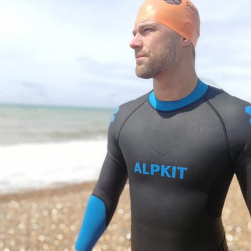 Lotic swimming wetsuit in H2O