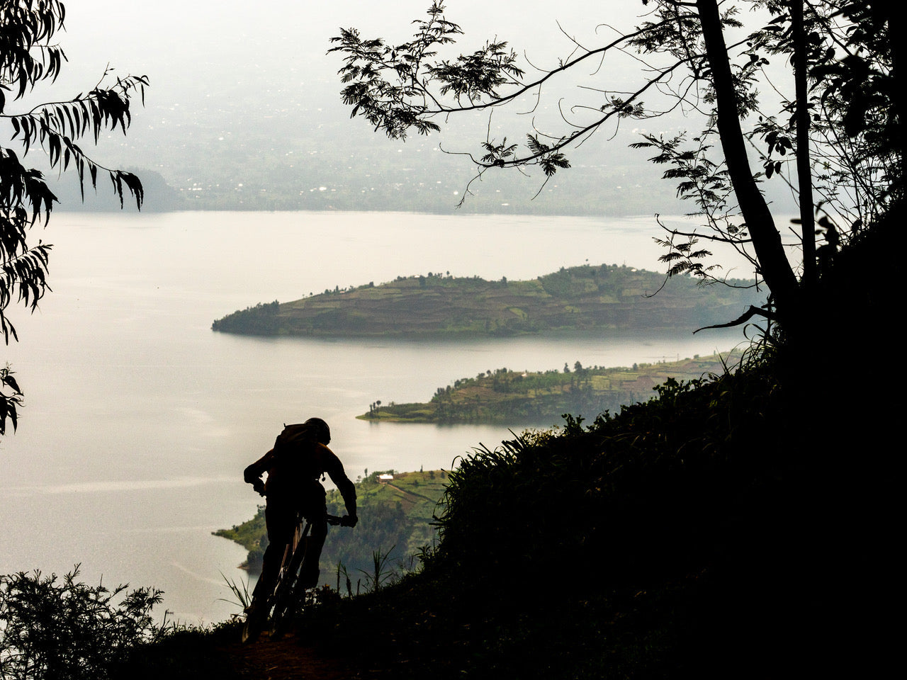 A thousand smiles —discovering Rwanda’s singletrack