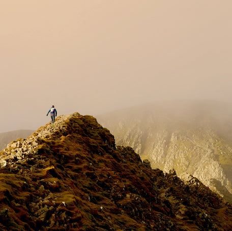 Running or how to run slowly to run faster