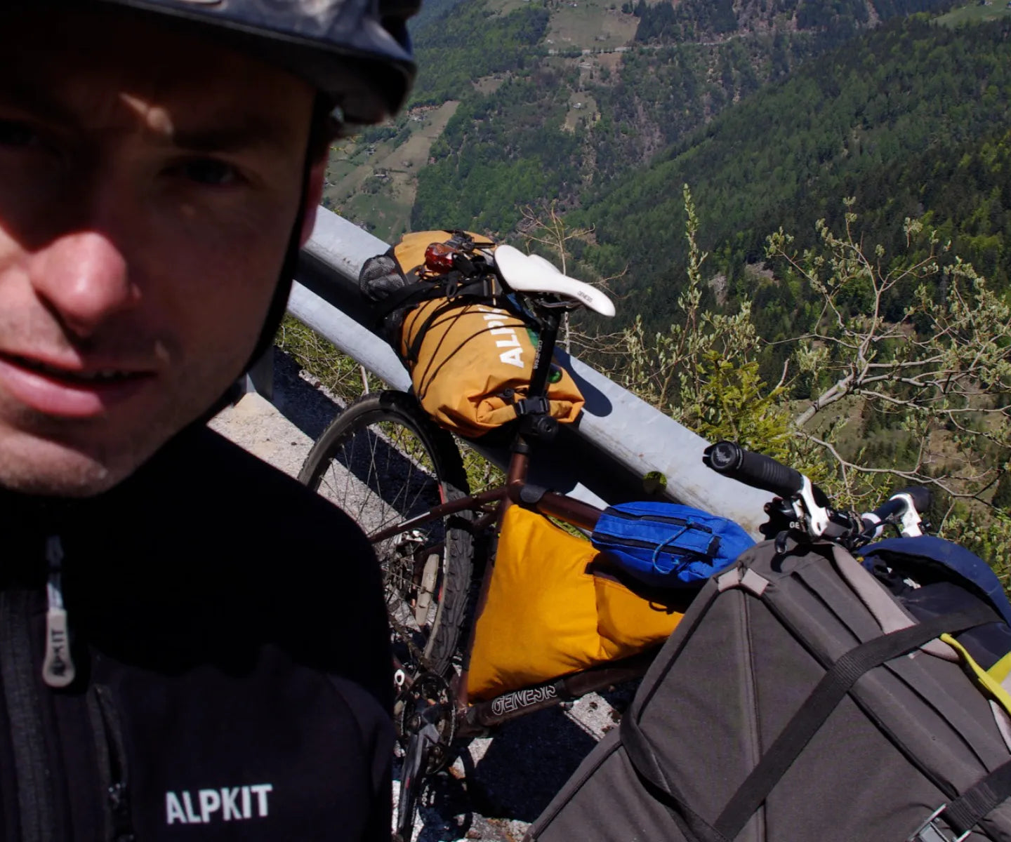 Cycling, bouldering and camping in Italy