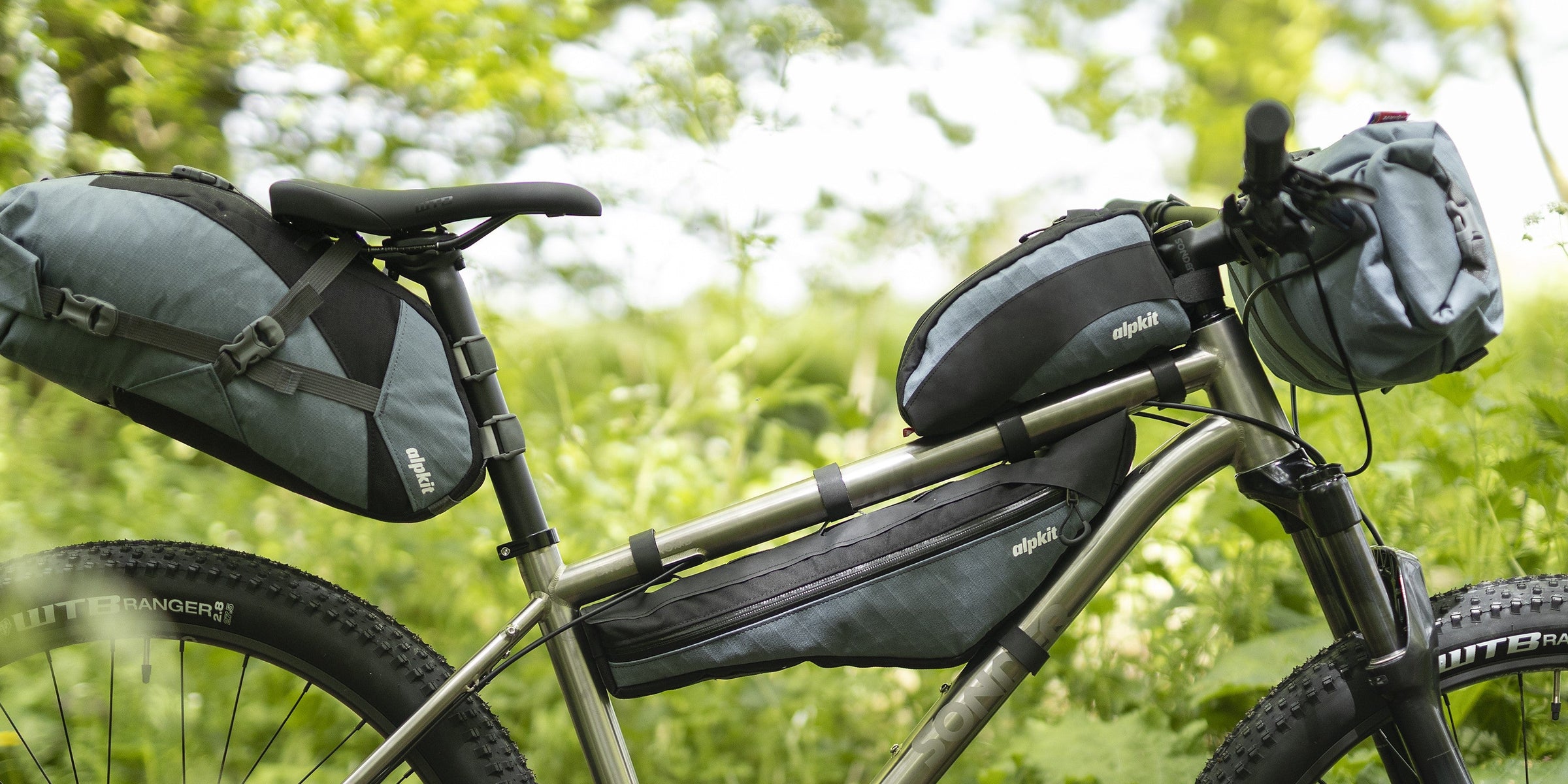 How to Select Saddlebags for Bikepacking Trips: Ultimate Guide