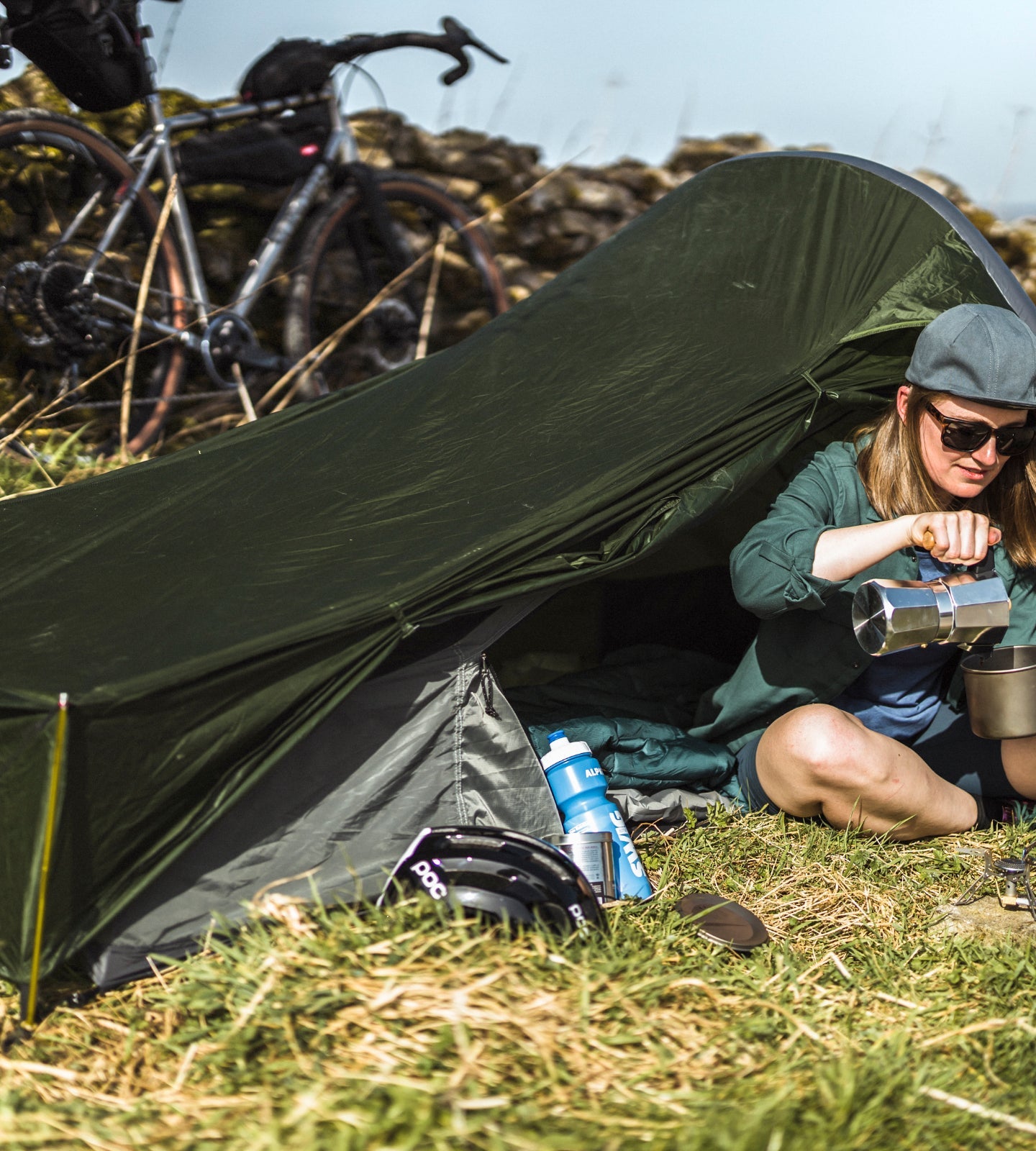 Lightweight bikepacking tent