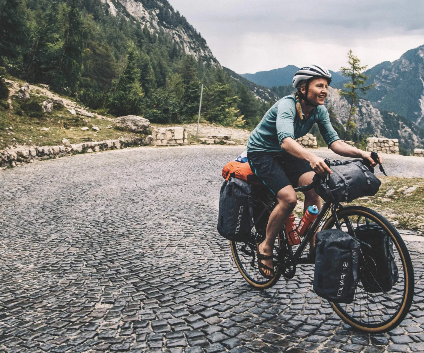 Santiago steel frame tourer fully loaded in the Alps