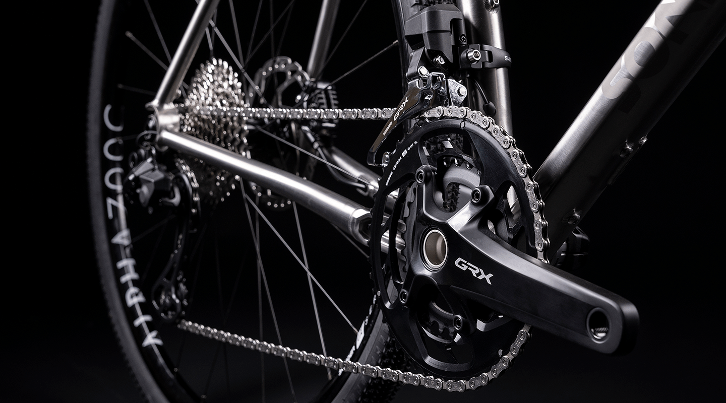 SRAM vs Shimano Gravel Groupsets – Which One’s Right for You?