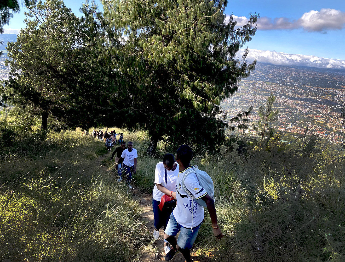 Hike for Health, but Leave No Waste