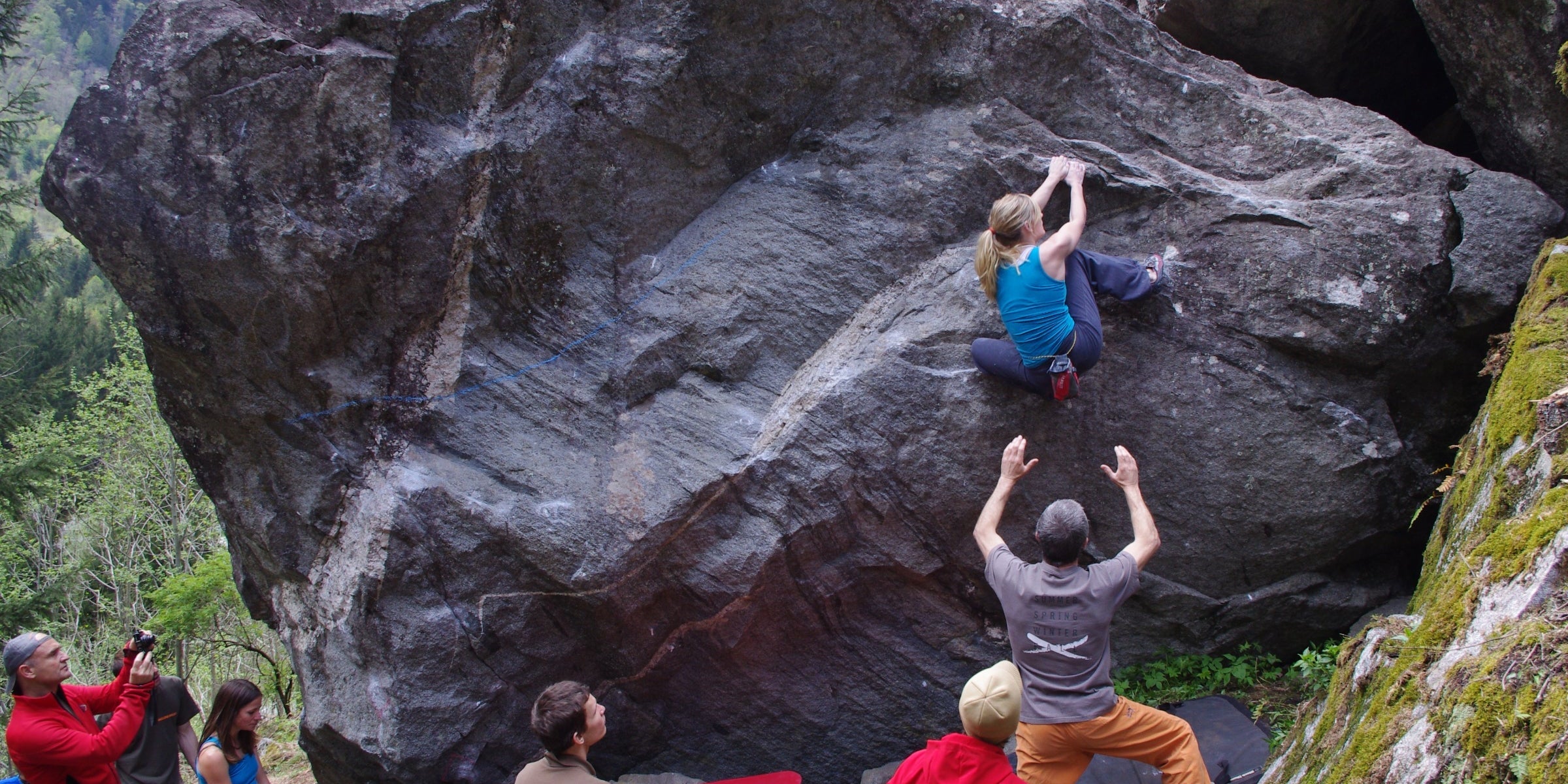 Shauna Coxsey bouldering at MelloBlocco