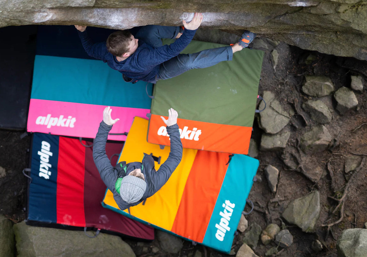Hinged bouldering mat made in the UK