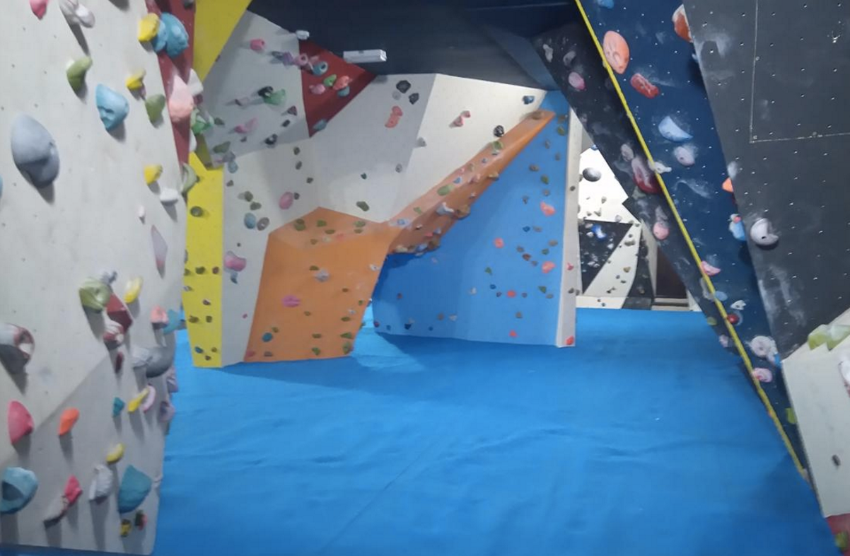 Alpkit Foundation supports Grove Academy Climbing Club