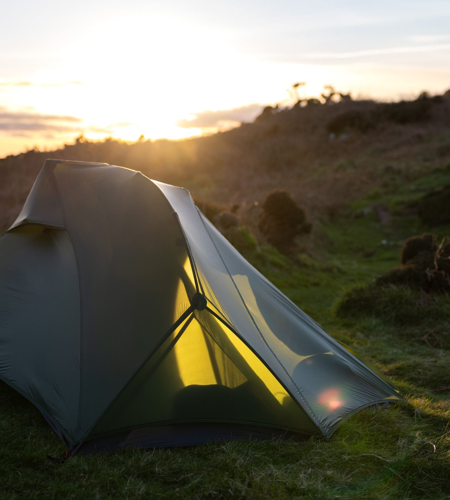 Ultra lightweight backpacking tent on the Coastal Path
