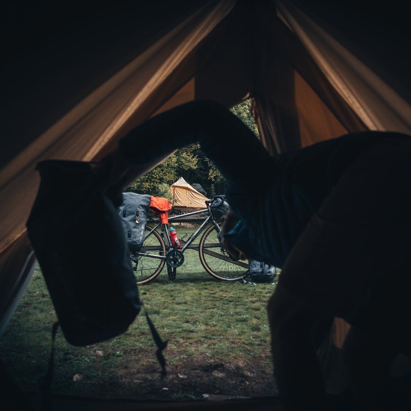 Sonder Santiago Apex1 Flat Bar | Reynolds steel touring bike