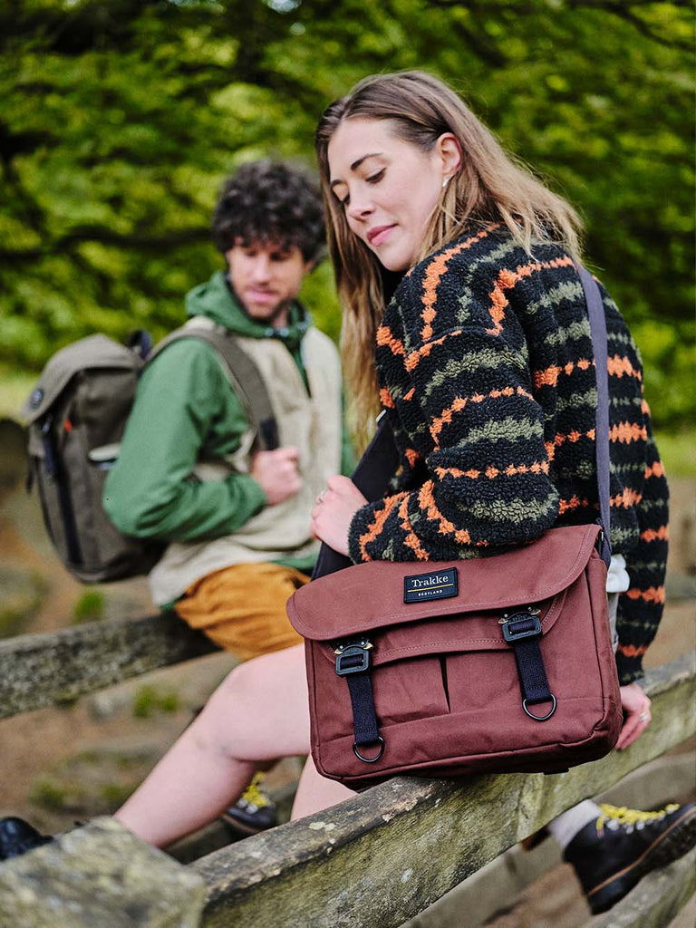 Trakke Bairn Messenger