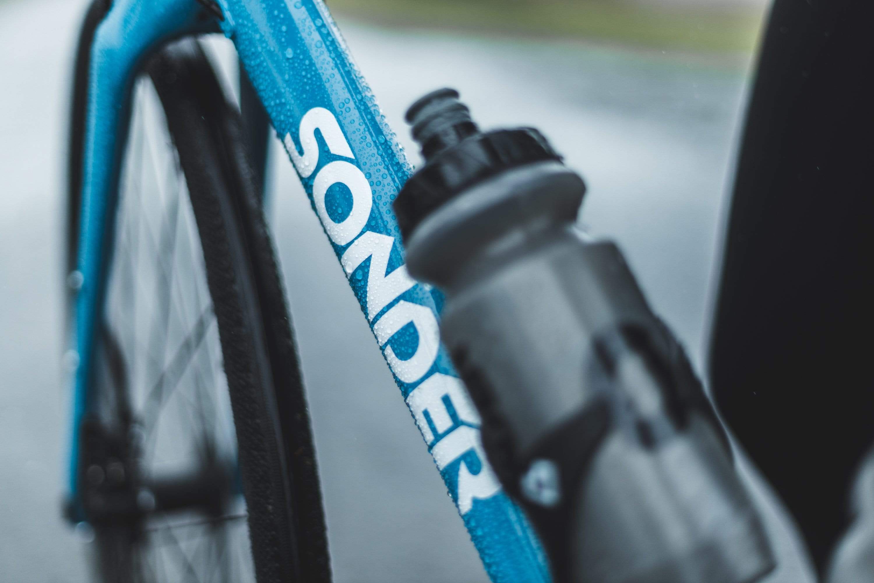 Sonder Colibri Al Frame and Fork