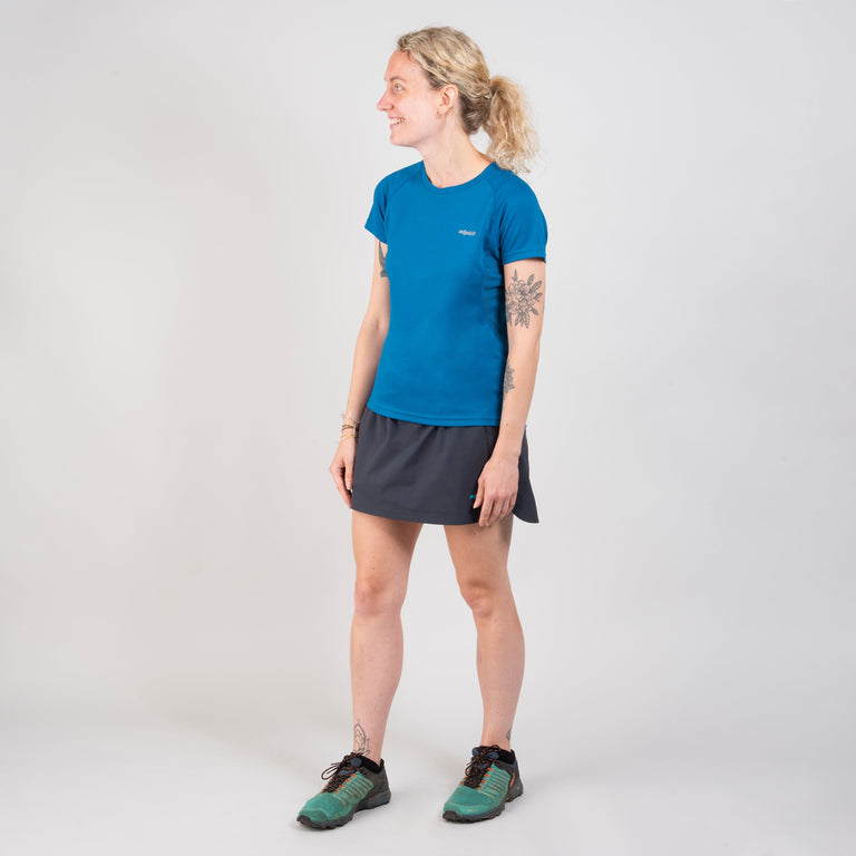 alpkit aiguille skort running hiking skort in black outfit