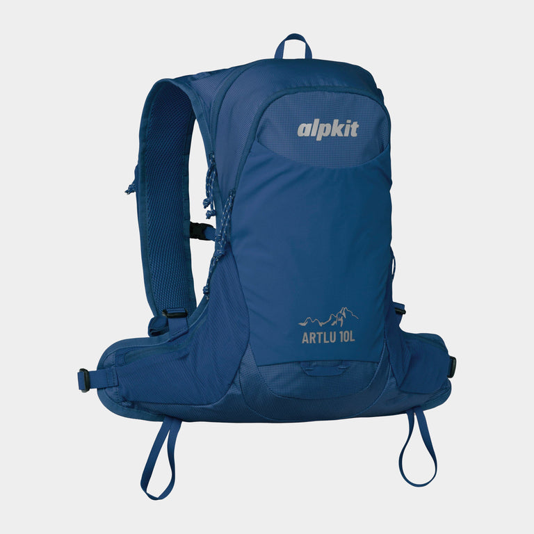 artful 10l running backpack in nemo blue - closed