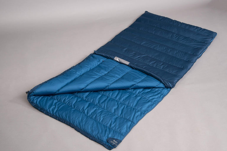 Alpkit cloud nine sleeping bag in nemo narrow - closed