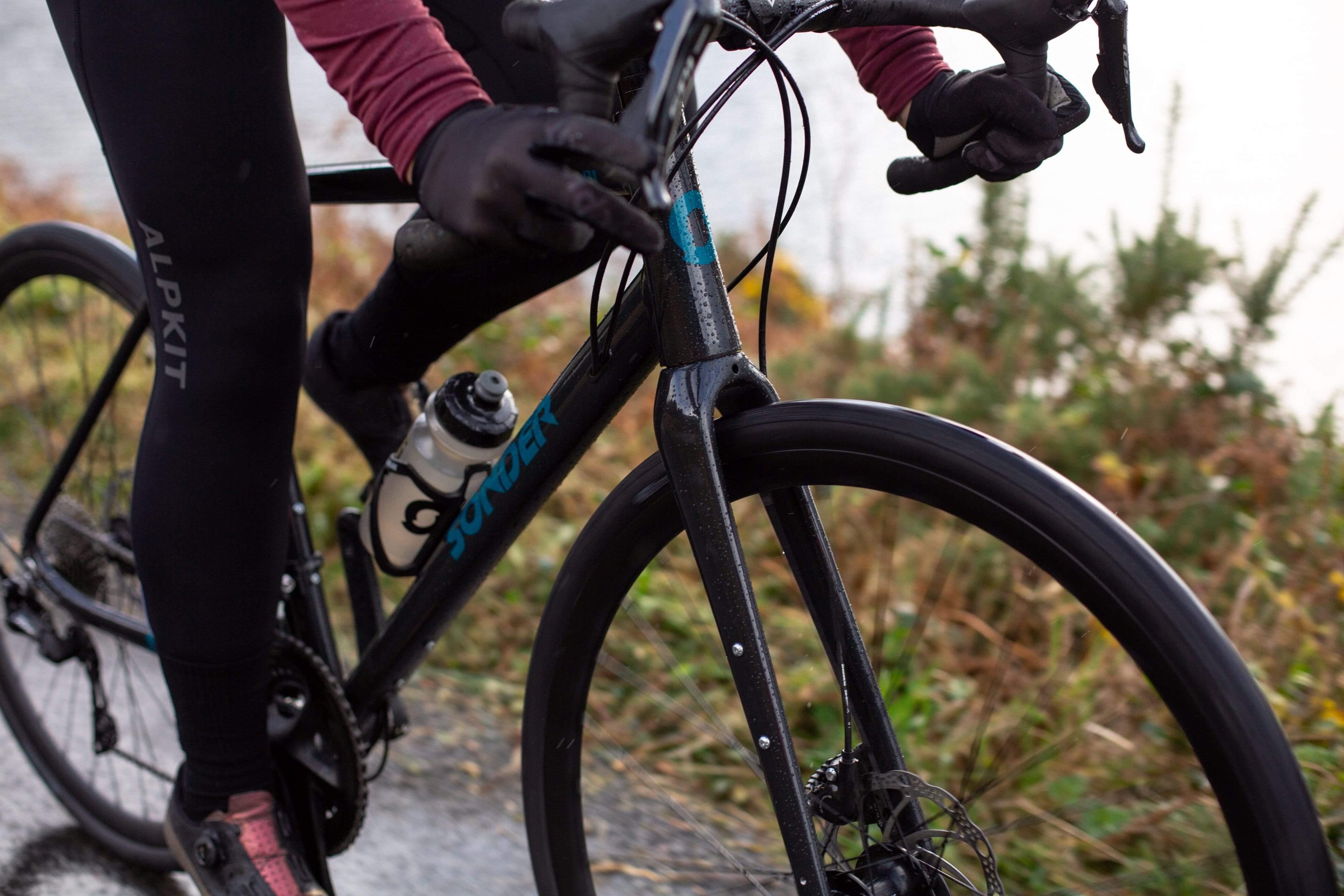 Sonder Colibri Al Frame and Fork