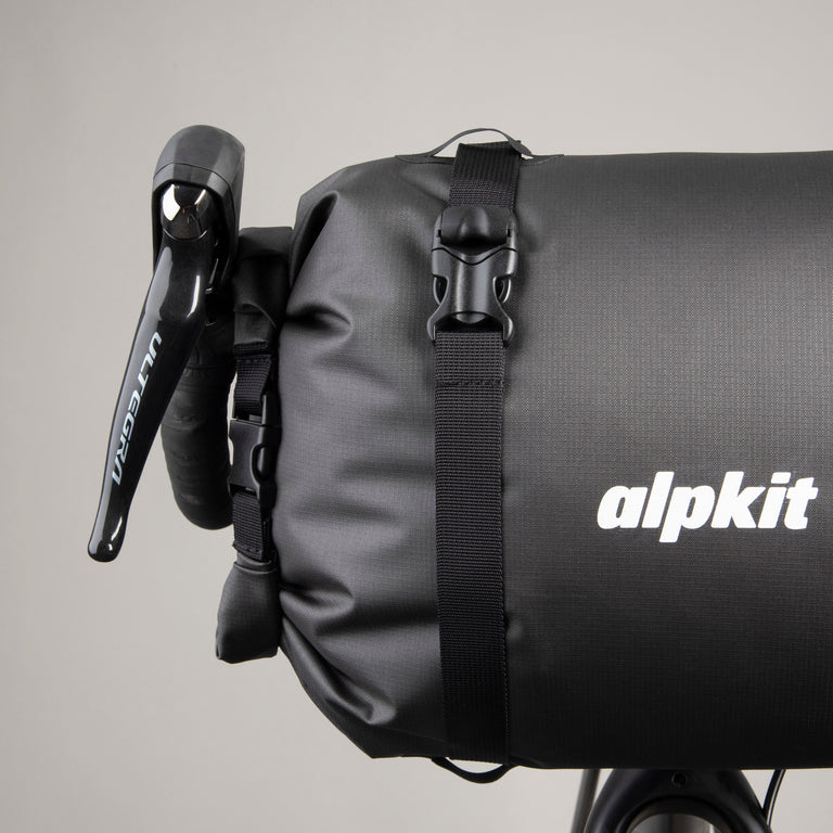 alpkit deluge handlebar bag 20L for bikepacking  buckle