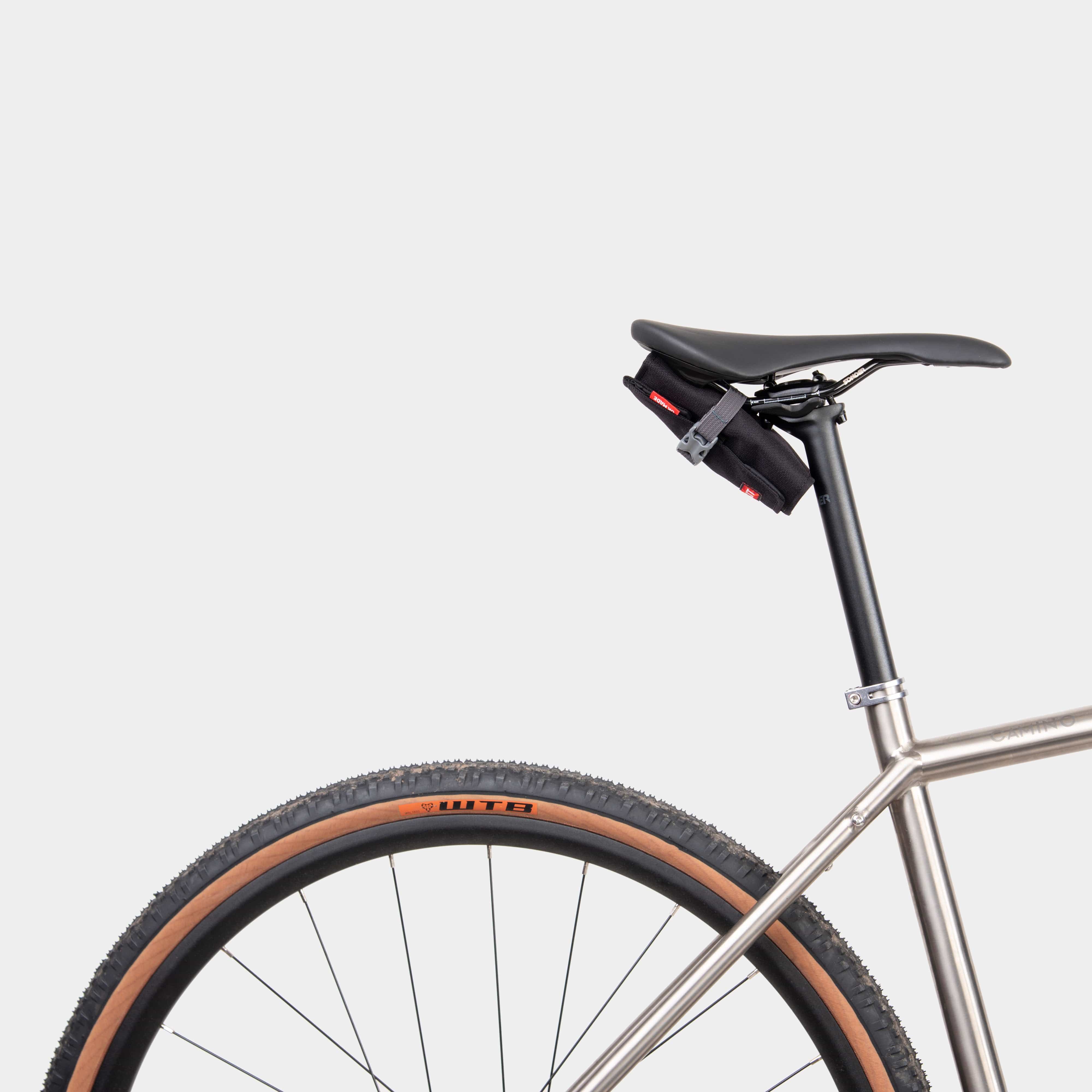 モ*ト様 OUTER SHELL Expedition Seatpack レオパ Seatpack, Large Seat Pack for Bikepacking - Outer Shell Bike