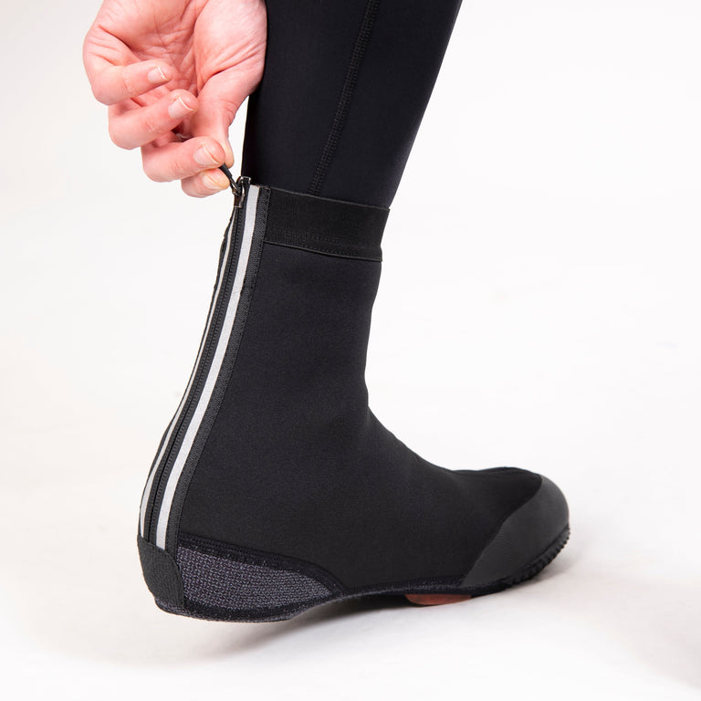 alpkit epic overshoes for off-road gravel and mountain biking rear zip