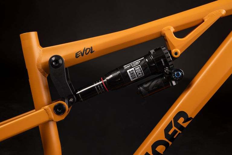 Evol frame detail horst link suspension