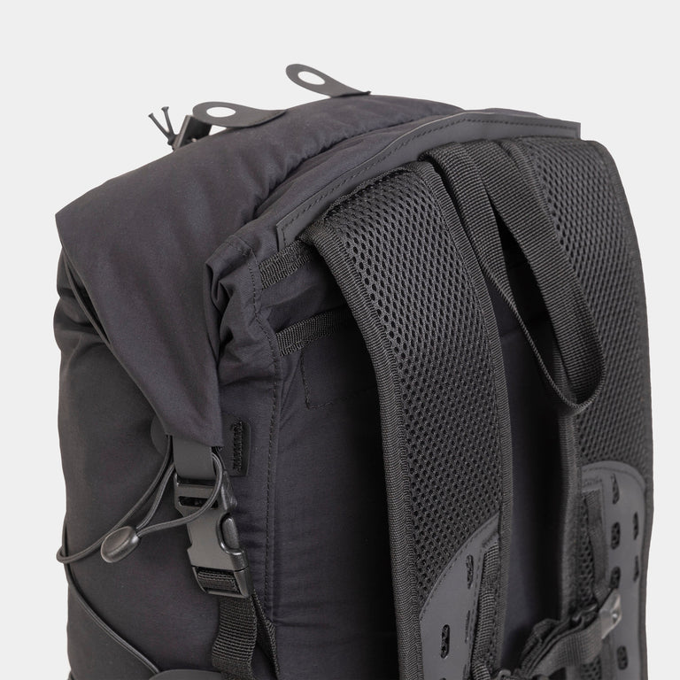 alpkit Gourdon 20 dry bag backpack in black roll top