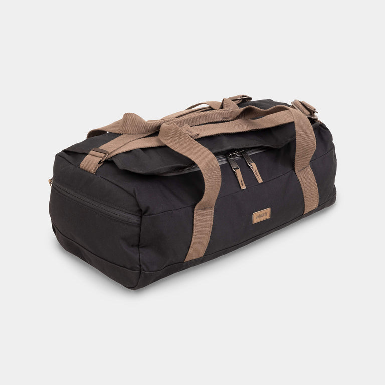 alpkit idaho 30 duffle bag in black 