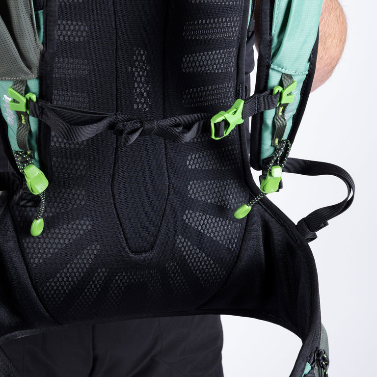 Idris 25L backpacksternum strap and quick access pole loop