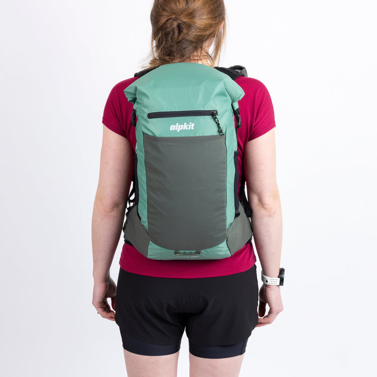 Idris 25L backpack rear view women's fit