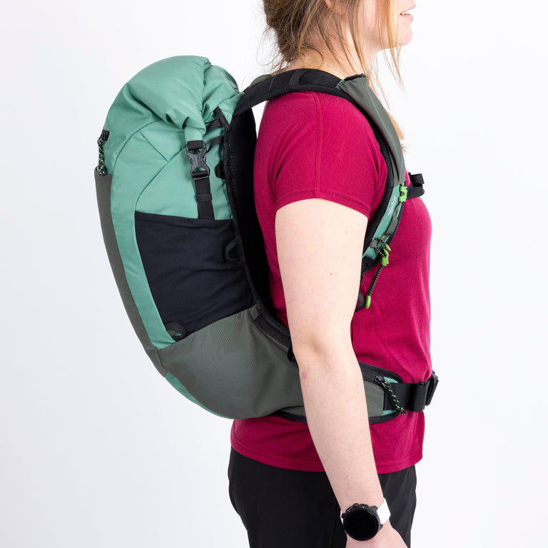 Idris 25L backpack side view women's fit