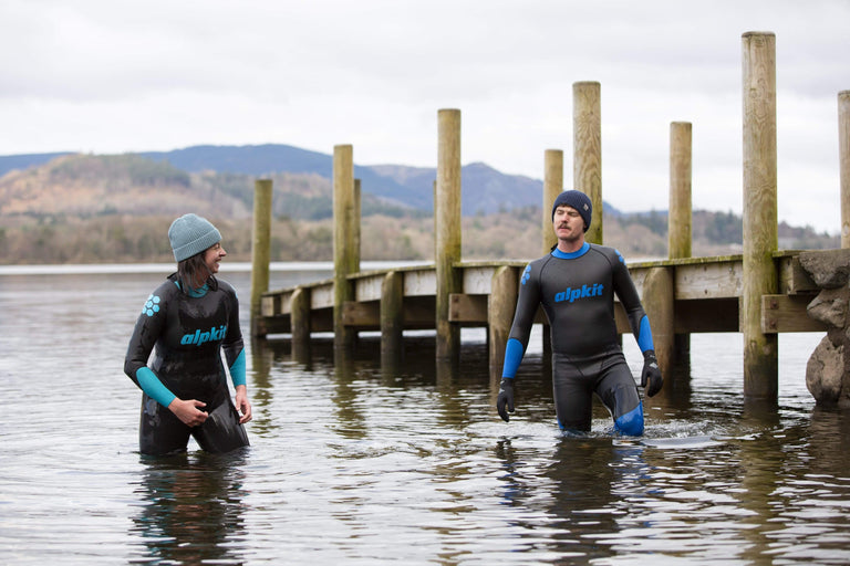 mens terrapin outdoor swimming wetsuit - action