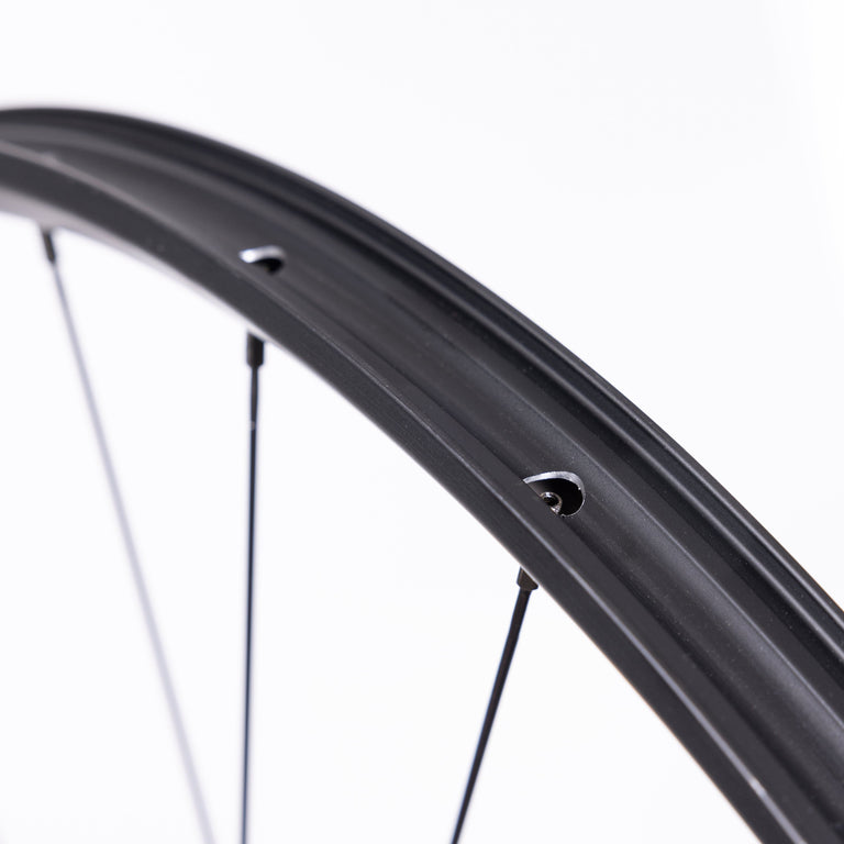 Sonder Nova i25 Gravel Dynamo Wheels
