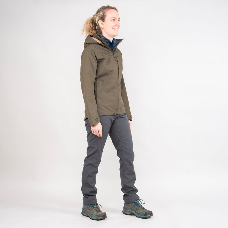 alpkit Ranger womens organic cotton ventile jacket in kelp green outfit|apy