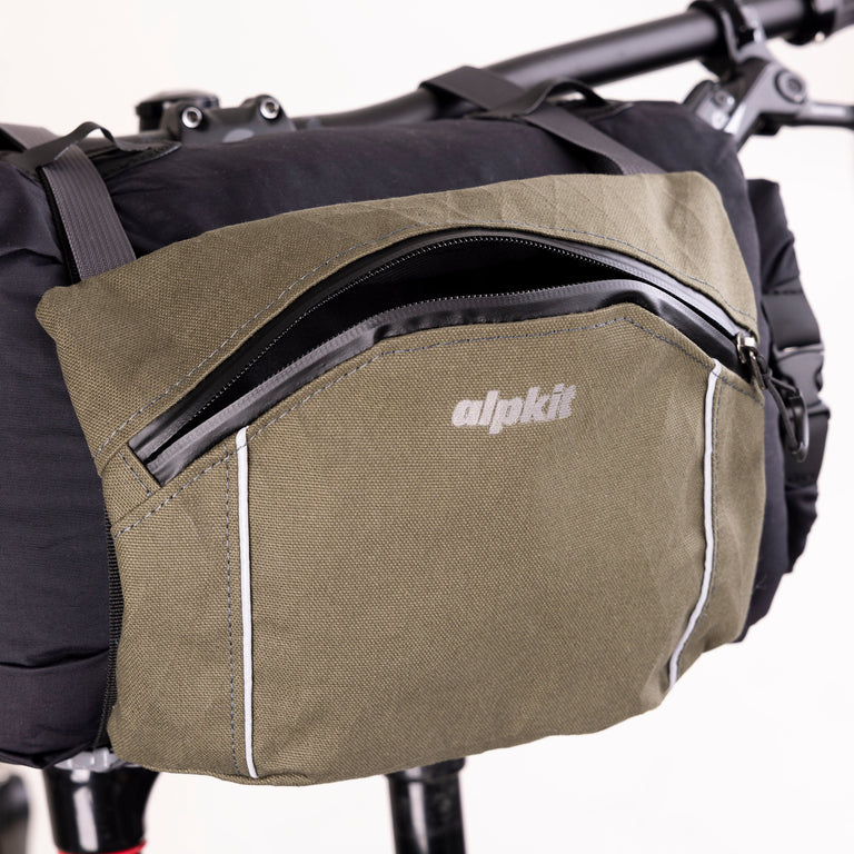 alpkit roo pouch in olive green zip