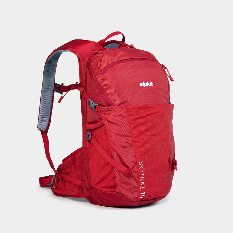 skytrail 14 litre mountain bike backpack in chilli red front - closed