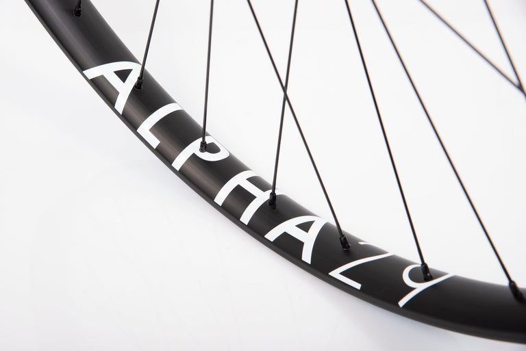 Sonder Alpha 29 Dynamo Wheelset