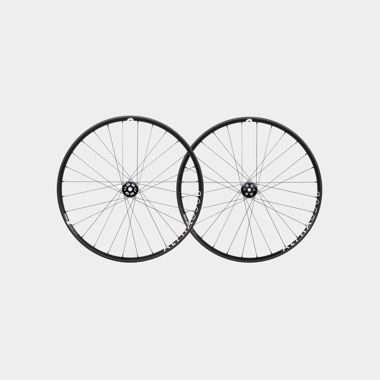 Sonder Alpha 650b Dynamo Wheelset