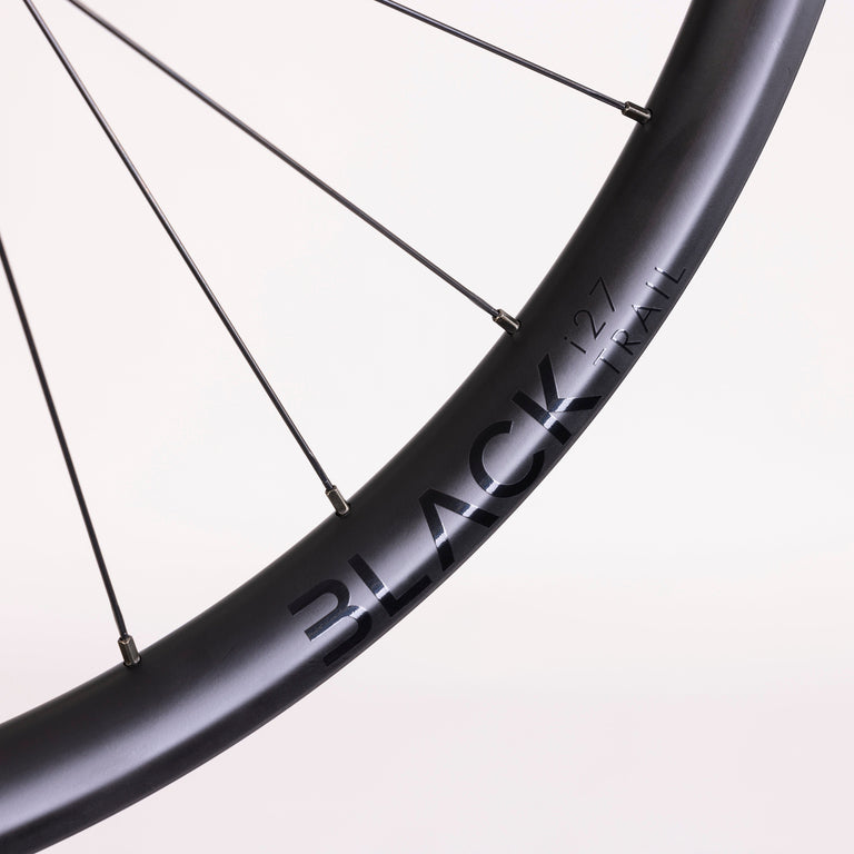 Sonder Black i27 Carbon Trail Wheelset