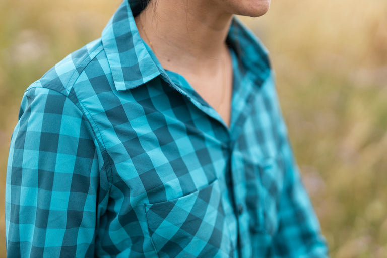 womens mira shirt in surf - action