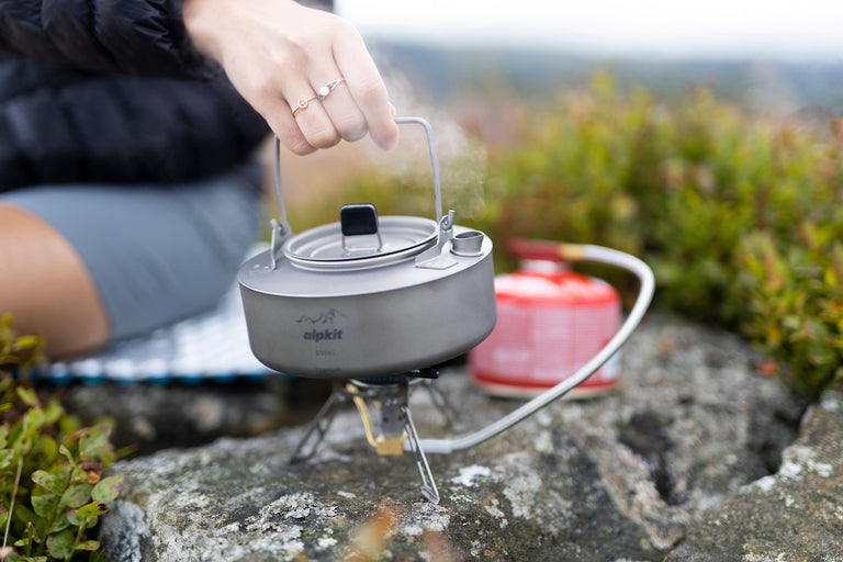 Alpkit mytikettle titanium camping kettle - action