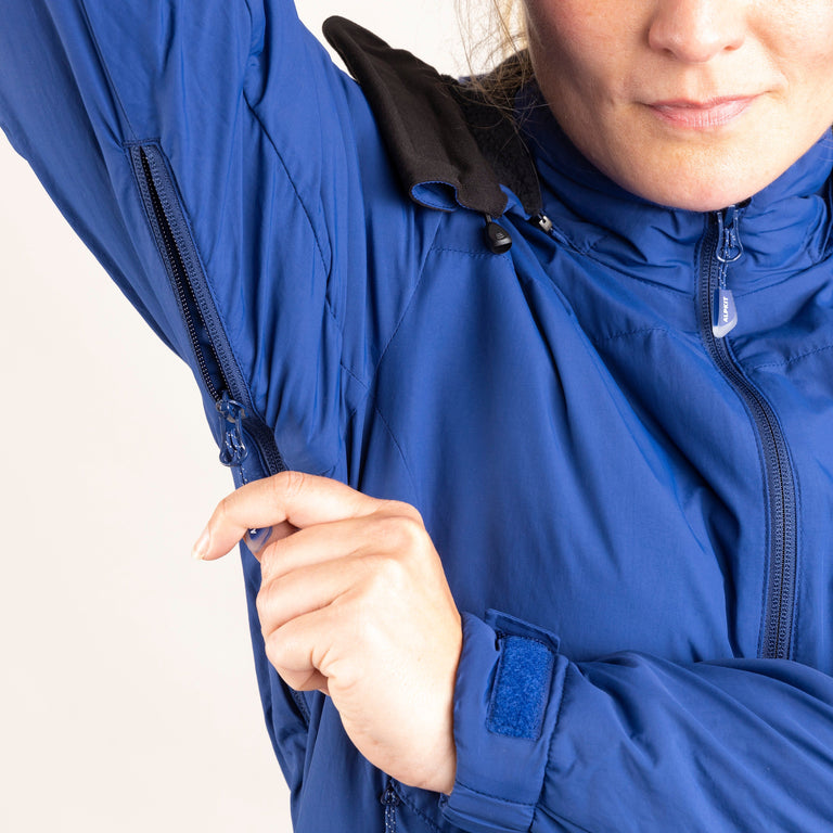 Alpkit women's Jura Mountain Smock weatherproof jacket in nemo blue pit zip|kt