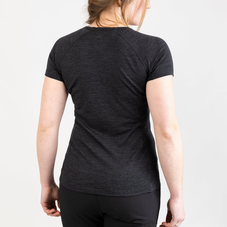 alpkit womens kepler merino short sleeve base layer in charcoal grey back|rg