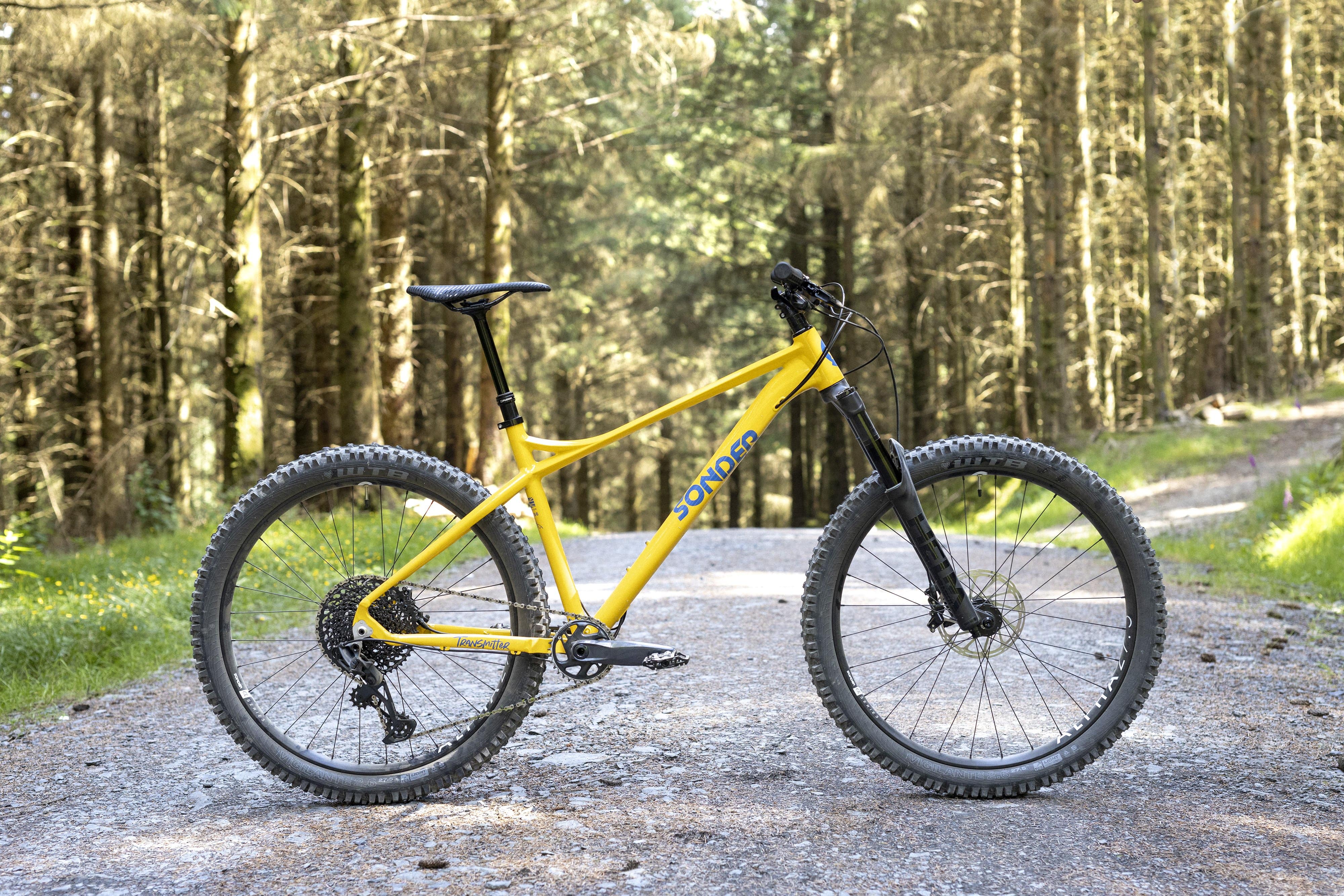 Zone Cut Out Road, Gravel and XC Saddle